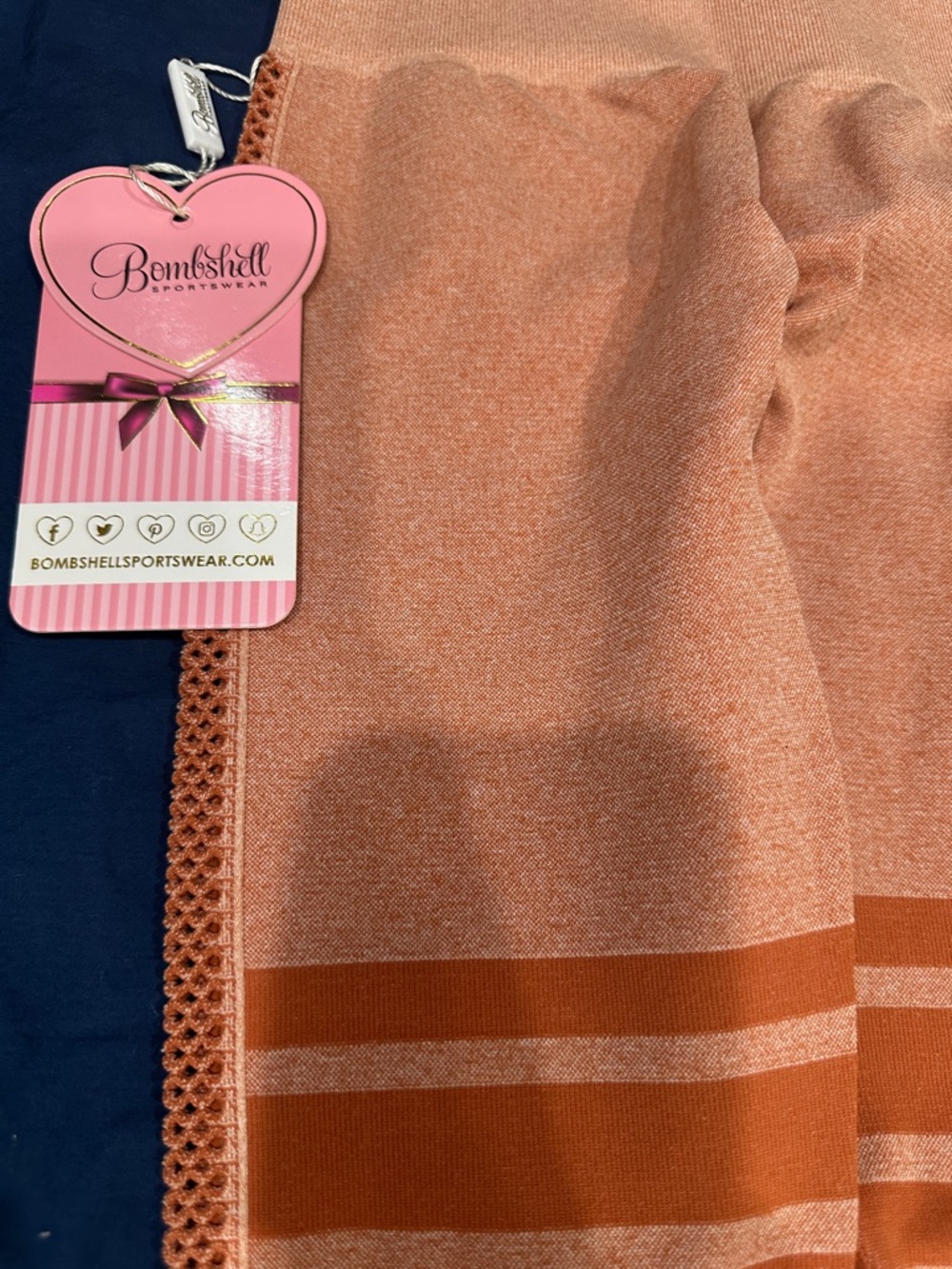 Bombshell Sportswear Peach Shimmer Leggings Size XS/S NWT - Picture 3 of 9